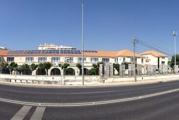 تختخواب و صبحانه Turismo Do Seculo