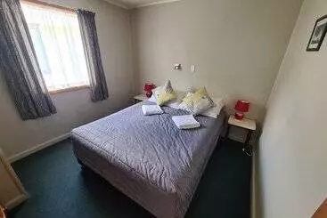 Forest Peak Motel