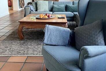 Bed and Breakfast Kaptenshuset Hotell