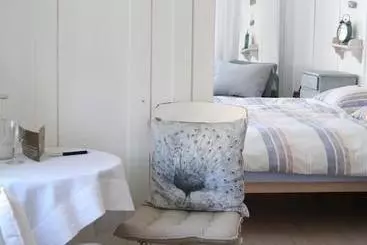 Hotel Bed And Breakfast Gantrisch Cottage Ferienzimmer