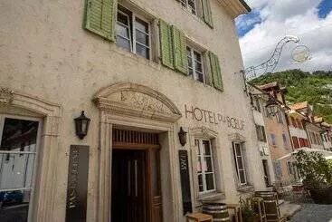 Hotel Peanut Medieval Lodge
