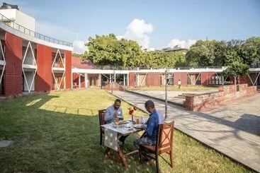 Hotel Lychee Bagh