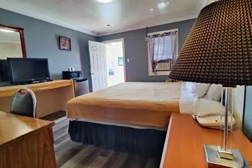 Tulip Motel