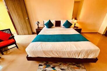 Hotel The Golden Shivam Resort   Big Swimming Pool Resort In Goa