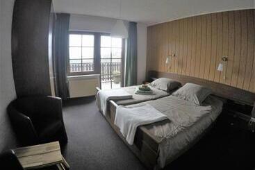 פנסיון Haus Nirgendwo