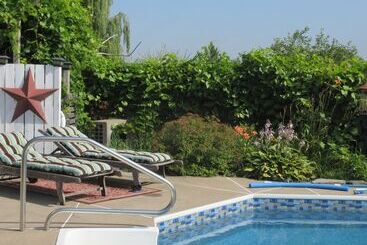 住宿加早餐 Atelier Galerie Anne Drouin Peinture & Pension