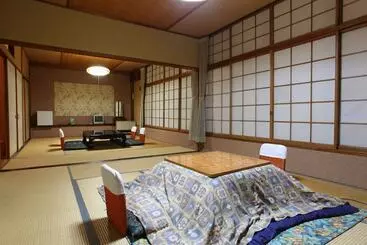 旅館 Hatsunoyu