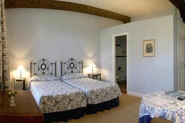 هتل Casona El Arral