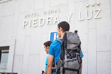 호텔 Eh Piedra Y Luz