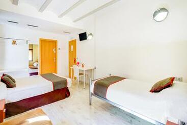 Hostel Casa Del Cigroner