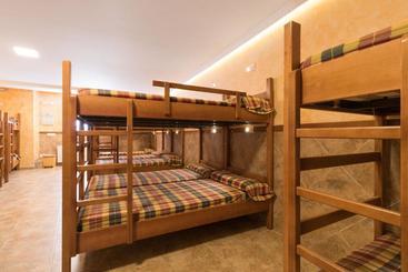 Albergue Cuatro Cantones