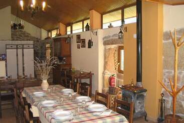 Albergue O Coto Hostel