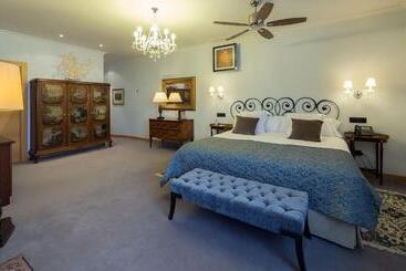 فندق Los Cinco Enebros