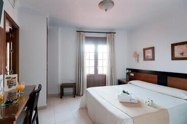 Отель Restaurante Blanco Y Verde