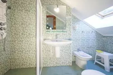هتل Xabu Hostel