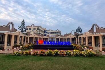 Hotel Aqua Marina Drive Inn