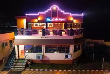 Hotel Aqua Marina Drive Inn
