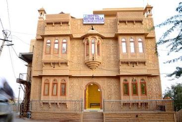 בית מלון כפרי Qutub Villa