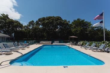 Мотель A Beach Breeze Inn