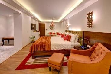 The Hotel Hindusthan International