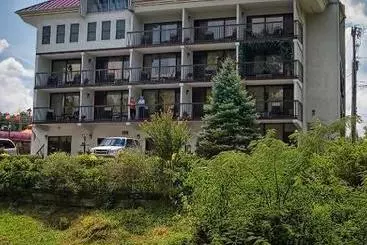 モーテル Rivergate Mountain Lodge
