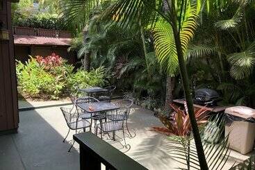 Maui What A Wonderful World Bed & Breakfast