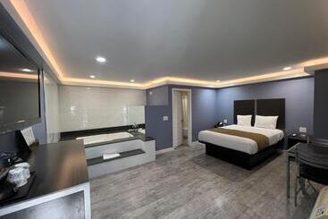 モーテル Deluxe Inn Hawthorne/ Lax