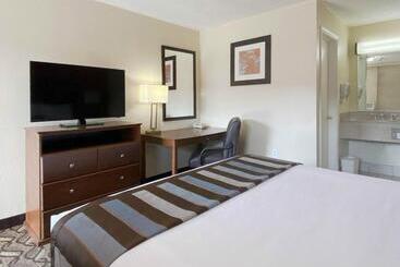 Мотель Super 8 By Wyndham Greensburg