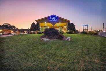 מוטל The Guest Lodge Gainesville