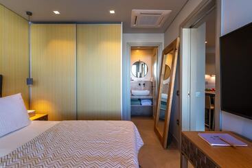 公寓式酒店 Coocono Tinos Private Villas