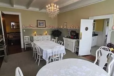 ベッドアンドブレックファースト The Alderson Inn, Llc