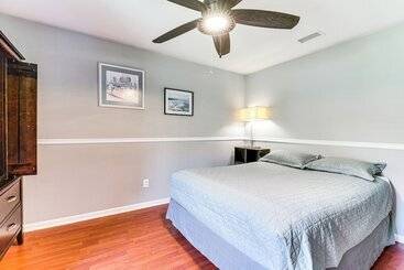 Сельский дом Fort Walton Beach Home W/ Grill: 4 Mi To Beach!