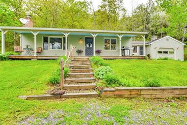 Quinta ou Casa Rural Mountain View Home In Great Valley W/ Large Yard!