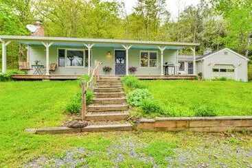 コテージ Mountain View Home In Great Valley W/ Large Yard!