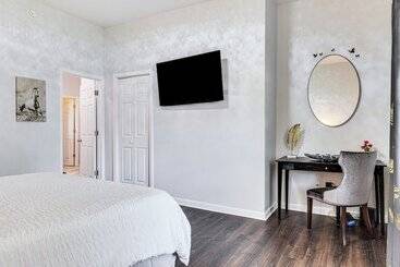 بيت ريفى Spacious Indianapolis Home: 3 Mi To Downtown!