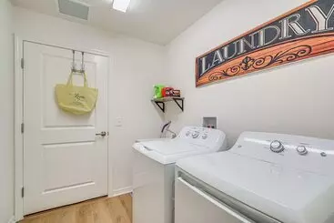 کلبه Furnished Lanai & Golf Cart: The Villages Home!