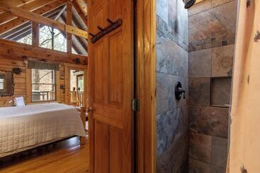 Сельский дом Amber Crest