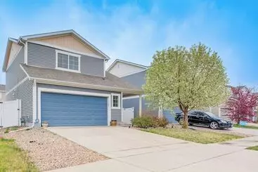 コテージ 6 Mi To Dia: Denver Home W/ Fenced Yard & Fire Pit