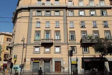 ベッドアンドブレックファースト Dante Alighieri Guest House