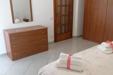 پانسیون Eva Rooms Ad Un Passo Dal Centro