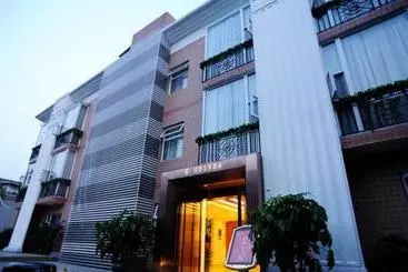 Hotel Huanbian Art