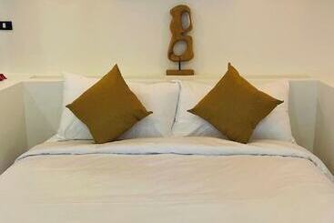 בית מלון כפרי Inthada At Mae Kampong