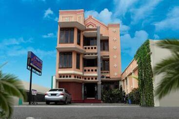 هتل Amarta Malioboro By Daphna International