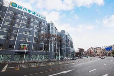 בית מלון כפרי City Comfort Inn Yichang Wanda Plaza Yunhe Park