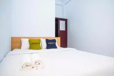 Hotelli Urbanview Syariah Wisma Nabil Solo