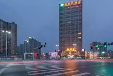 Vienna Hotel Nanchang New Grand Hongcheng Market Xianghu 1st Hospital