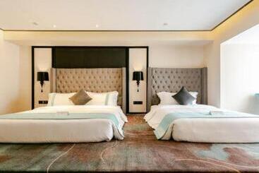 Xana Hotelle Chengdou Xindu Sanhechang Metro Station