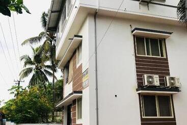 Pension (Hôtel basse catégorie) Homestay At Thottam Beach