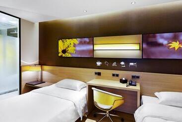 Otel 7days Premium Guilin Central Plaza