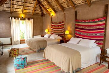 Wara Hotel & Experience